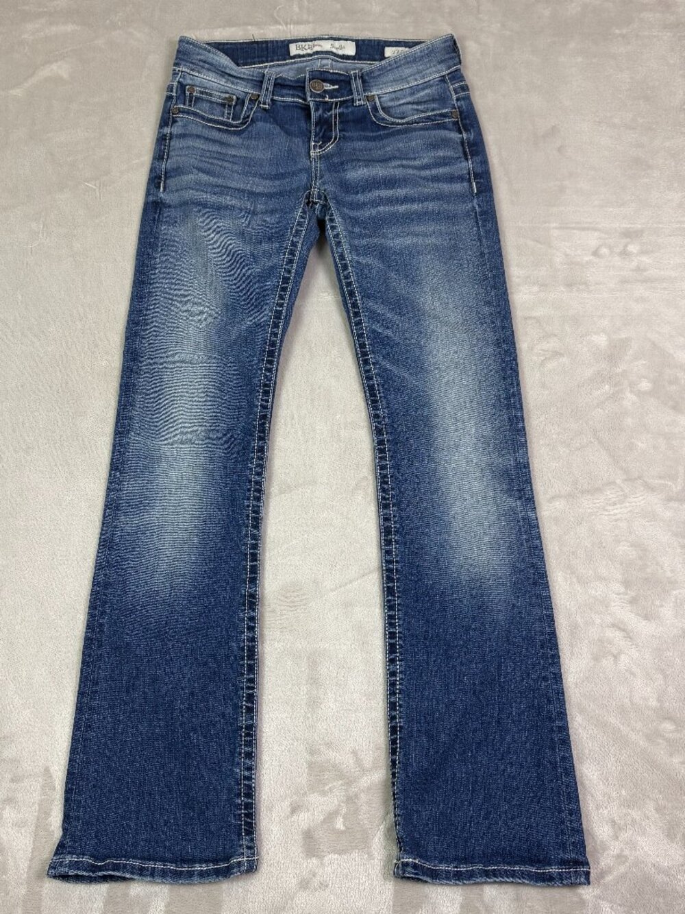 Buckle BKE Stella Bootcut Jeans Womens 27R (28x31) Denim Stretch Distressed